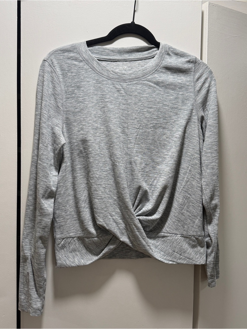 Old Navy Light Gray Twist-Front Long Sleeve Top
